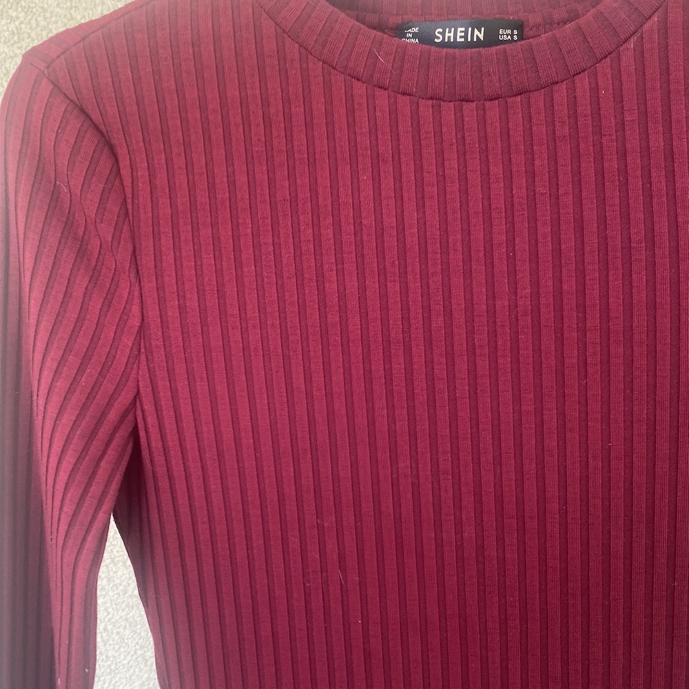 Dress.   Long. Ribbed. Small - Picture 2 of 3